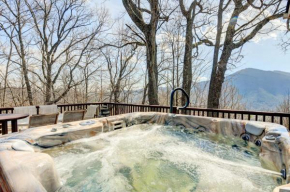 Stunning Maggie Valley Getaway with Decks, Fire Pit! Maggie Valley
